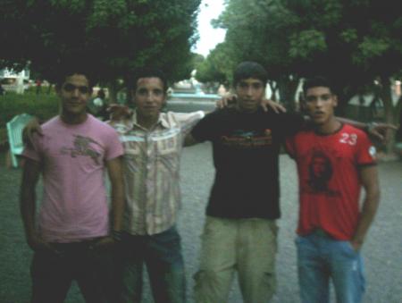 zakaria ; moi ; khalid; khalil